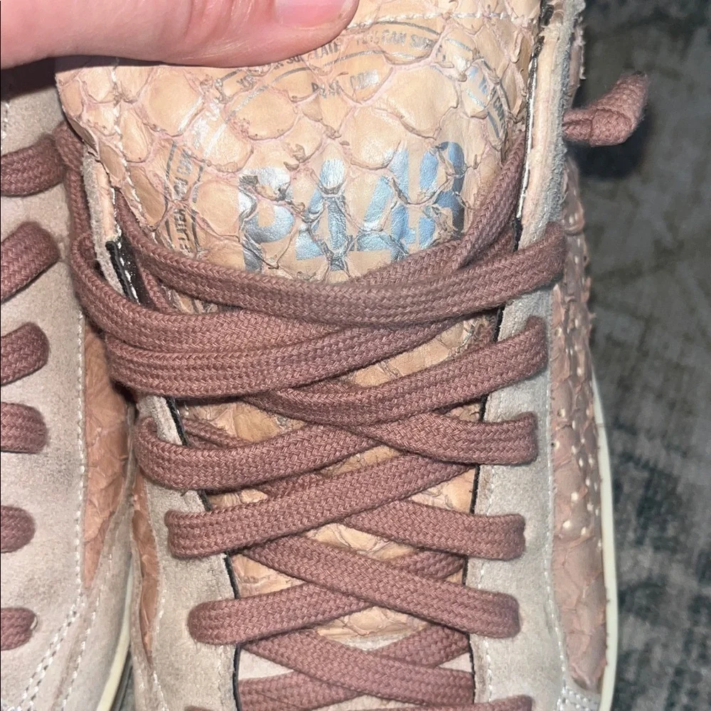 P448 women’s John Python sneakers size 36 US 6
